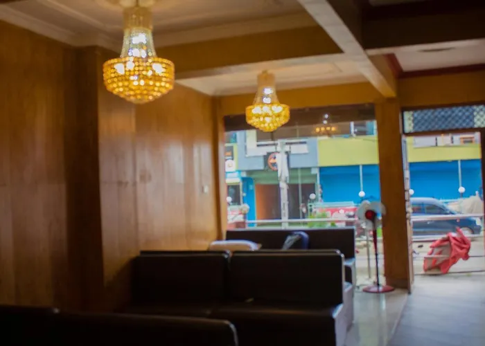 Hotel Om